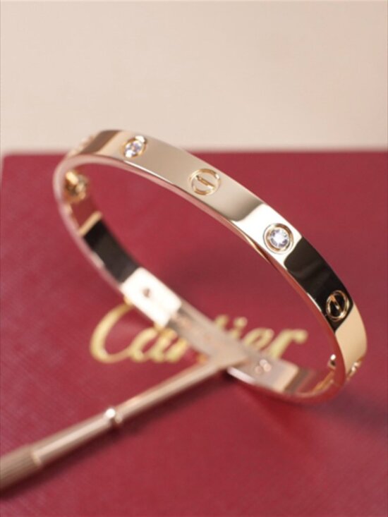 Cartier. Jewelry - ✨Cartier Bracelet✨